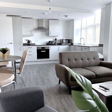 Ascot House Apartments Peterborough Ngoại thất bức ảnh