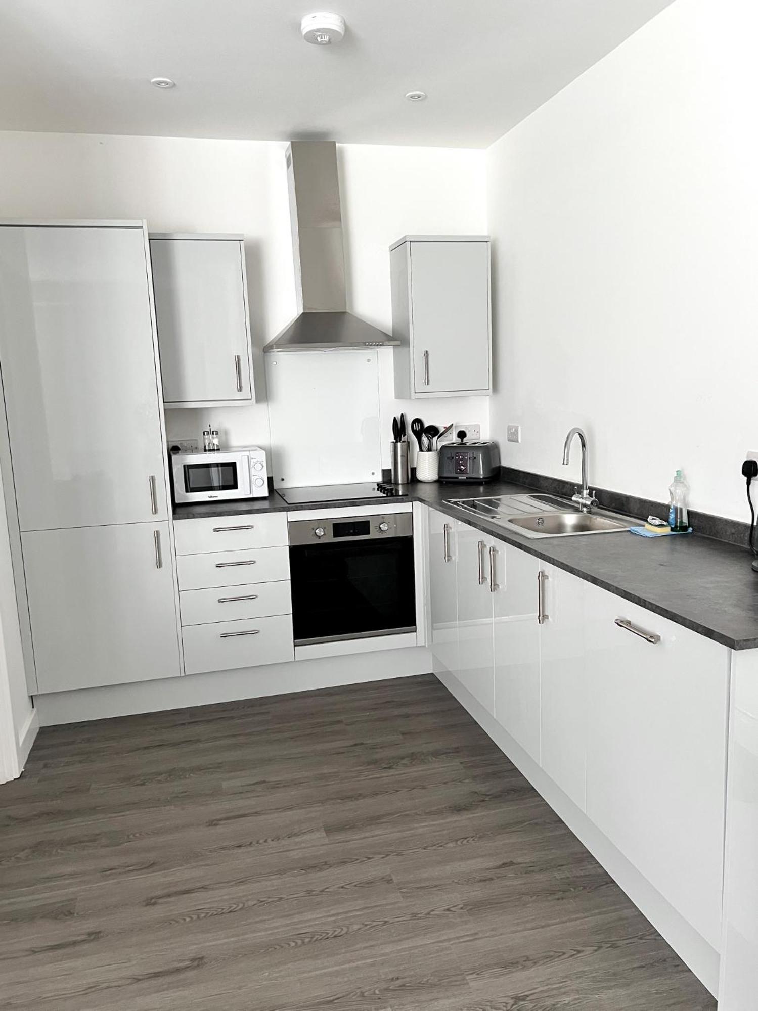 Ascot House Apartments Peterborough Ngoại thất bức ảnh