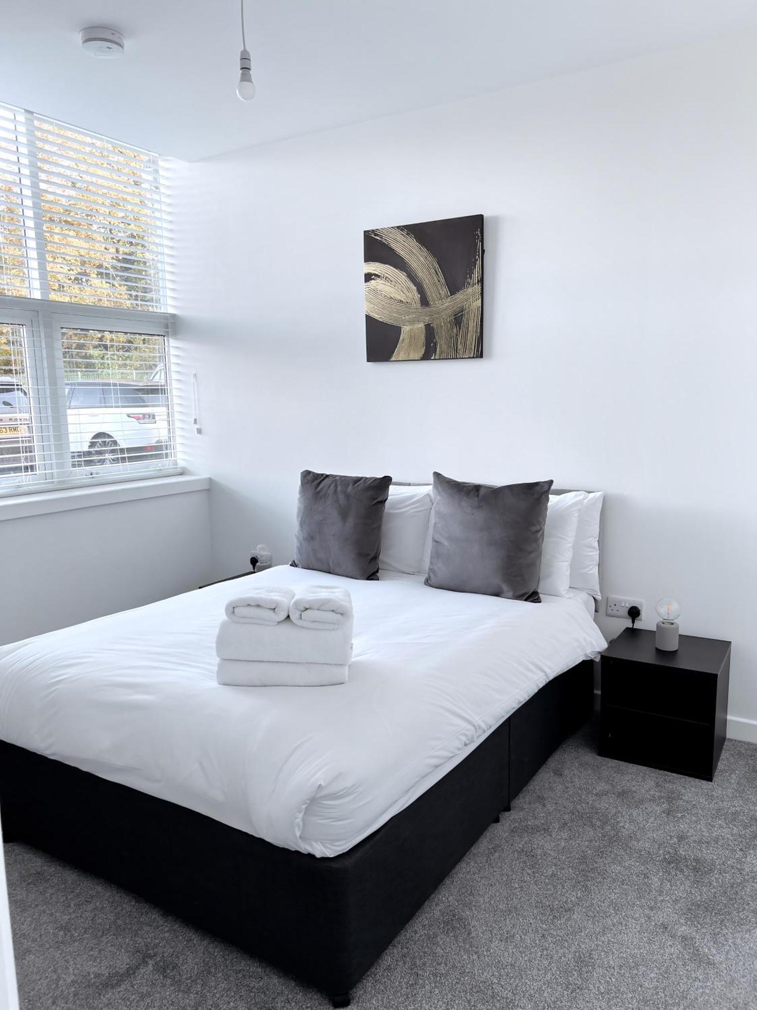 Ascot House Apartments Peterborough Ngoại thất bức ảnh